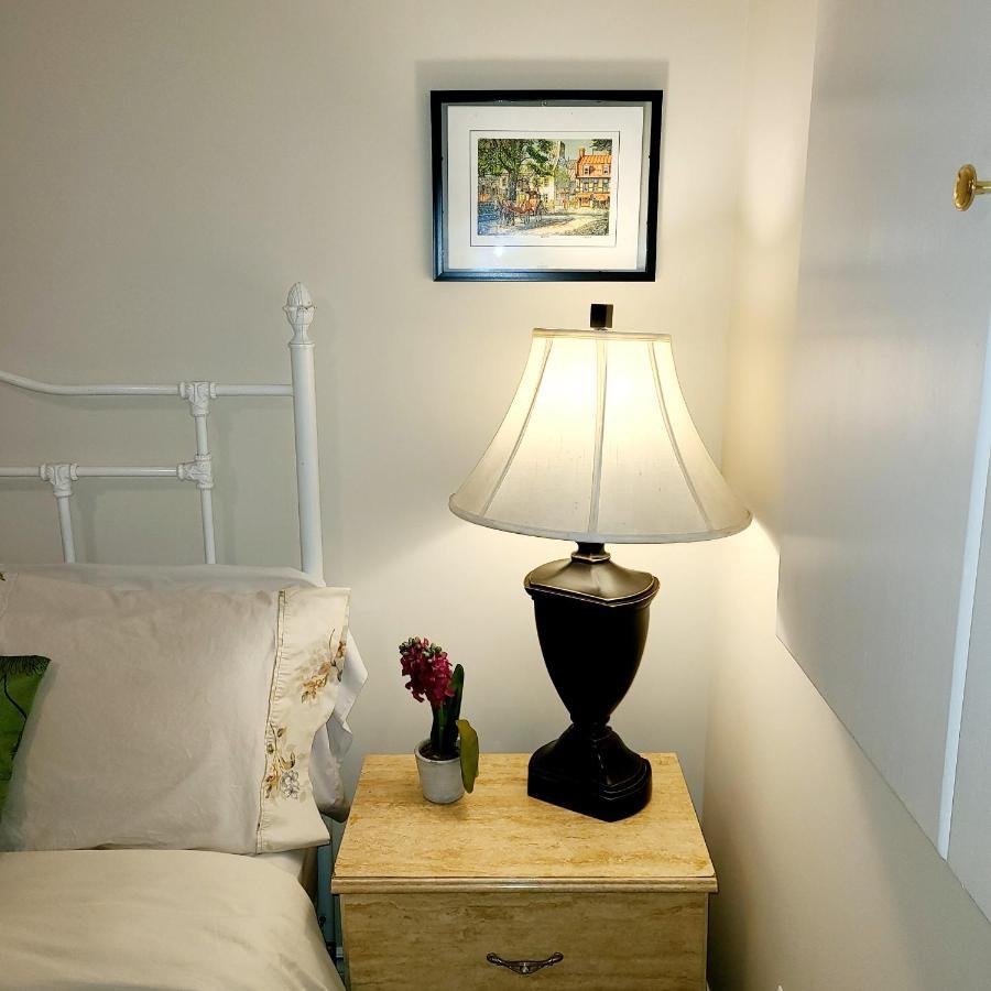 Spacious And Bright Unit With Natural Light. Pickering Exterior foto